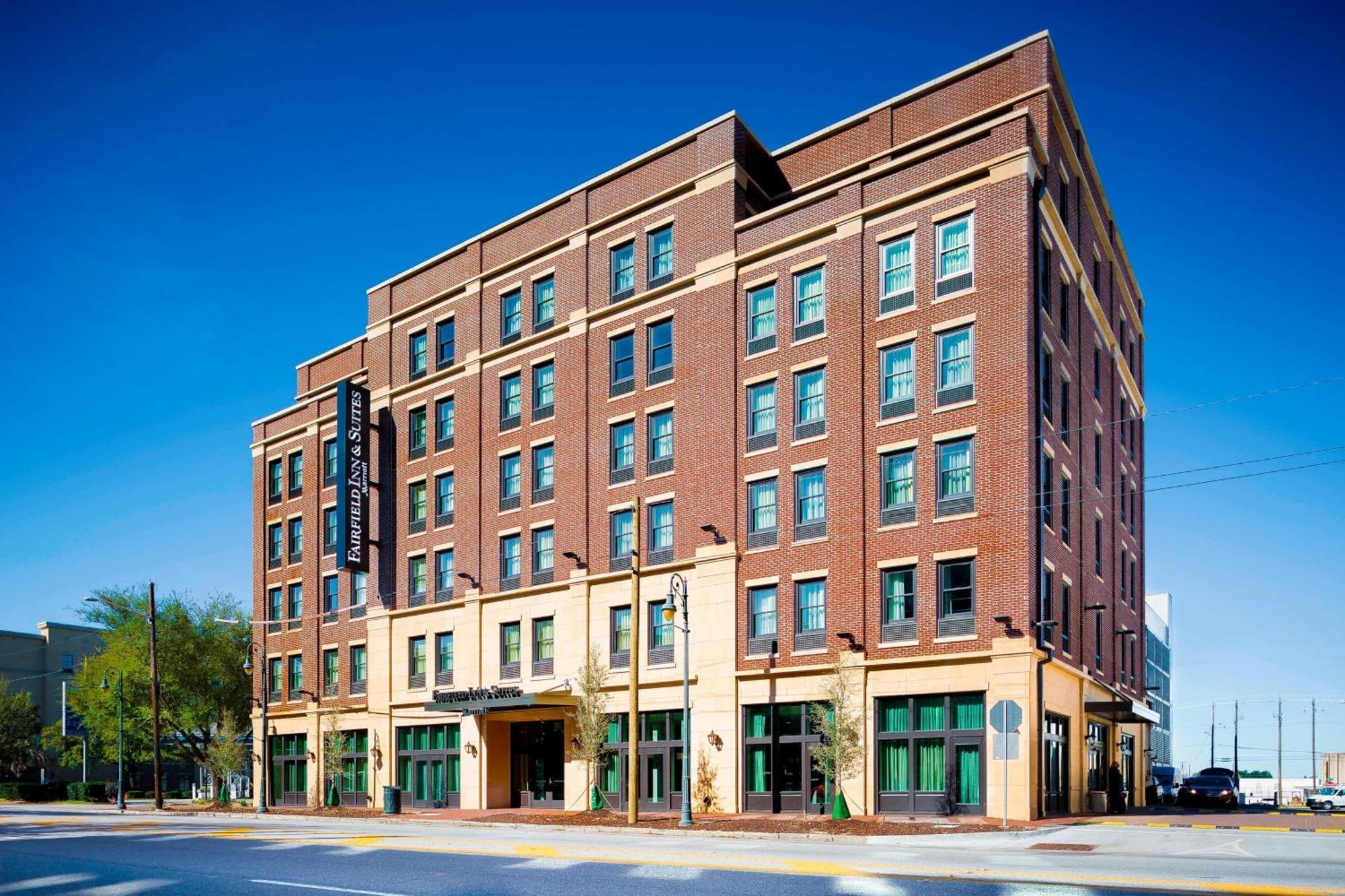 Fairfield Inn & Suites By Marriott Savannah Downtown Historic District Exterior photo